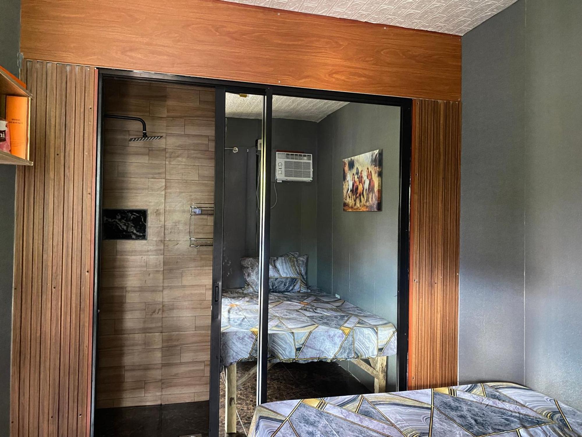 Jean Studio Apartment Panglao Zimmer foto